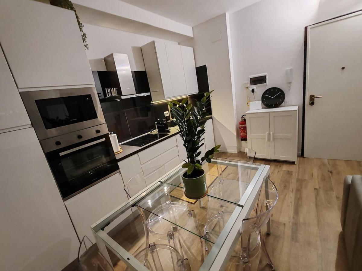 Verdi Milano Esterno foto