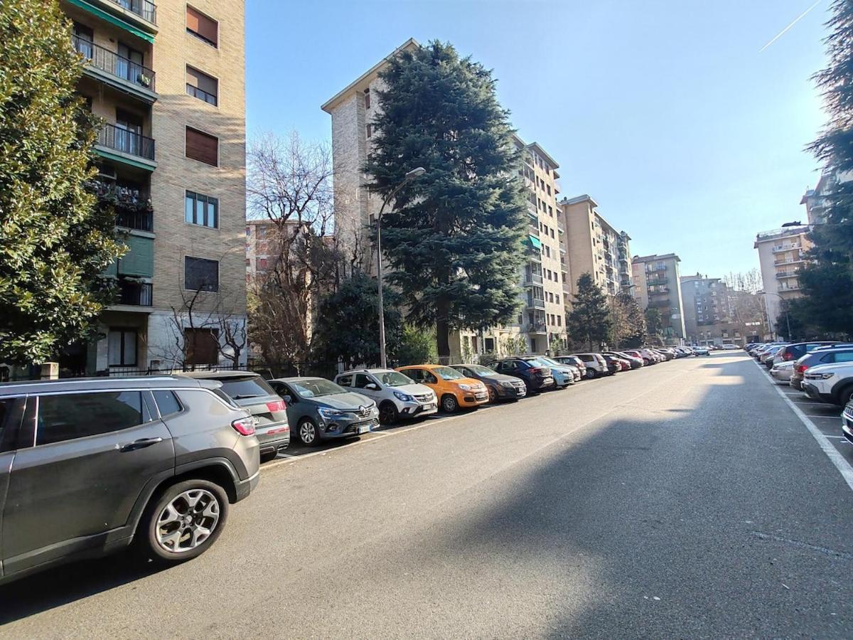 Verdi Milano Esterno foto